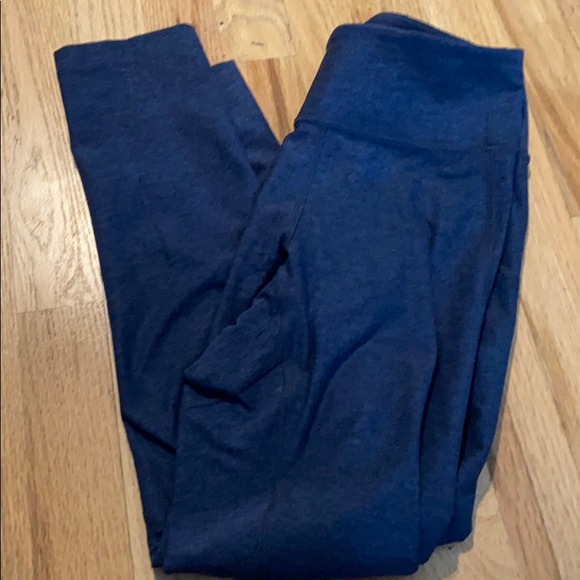 Outdoor Voices Navy Core 3/4 Legging - Picture 3 of 3